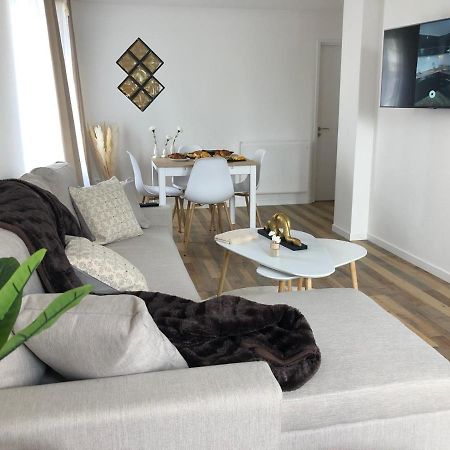 Apartamento Le raffiné-parking privé-proche frontière Bâle Saint-Louis  Exterior foto