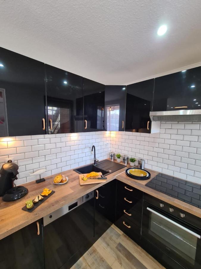 Apartamento Le raffiné-parking privé-proche frontière Bâle Saint-Louis  Exterior foto