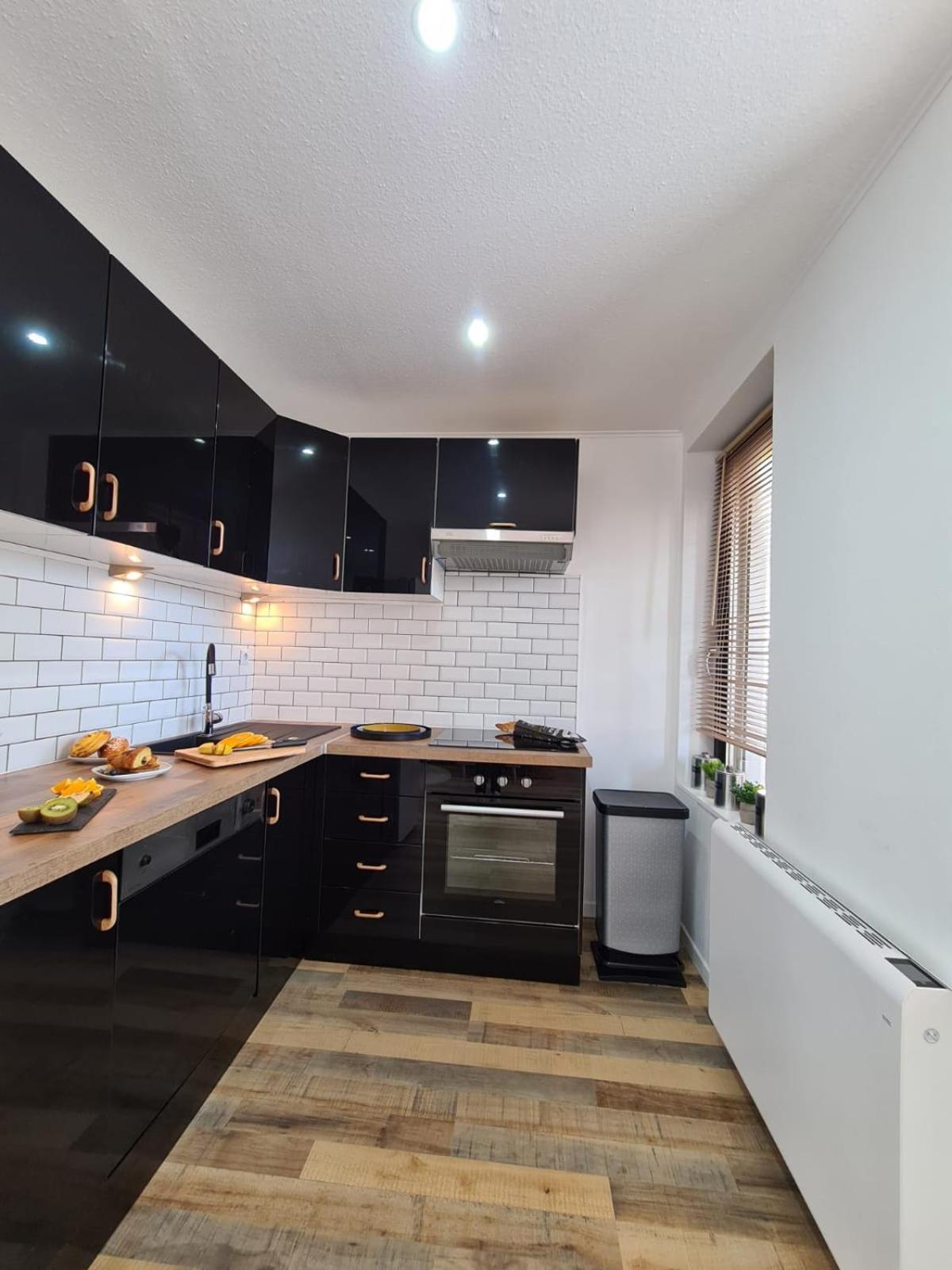 Apartamento Le raffiné-parking privé-proche frontière Bâle Saint-Louis  Exterior foto